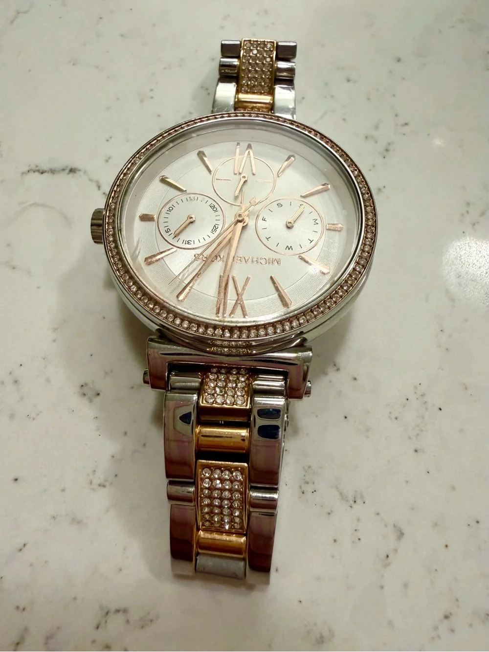 Michael Kors stylish michael